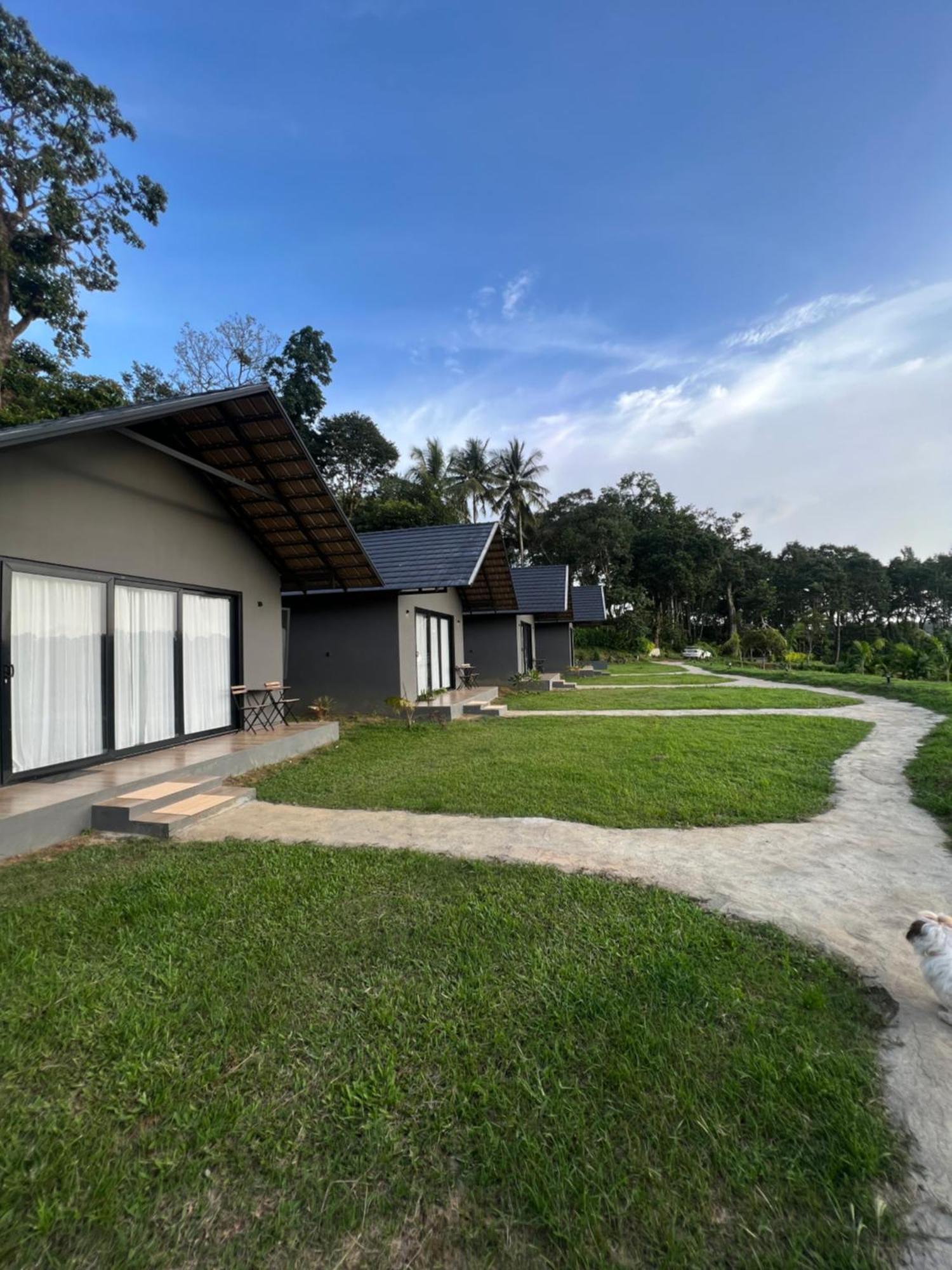Bendheka - Cliff Front Cottages Coorg Gonikoppal Zewnętrze zdjęcie