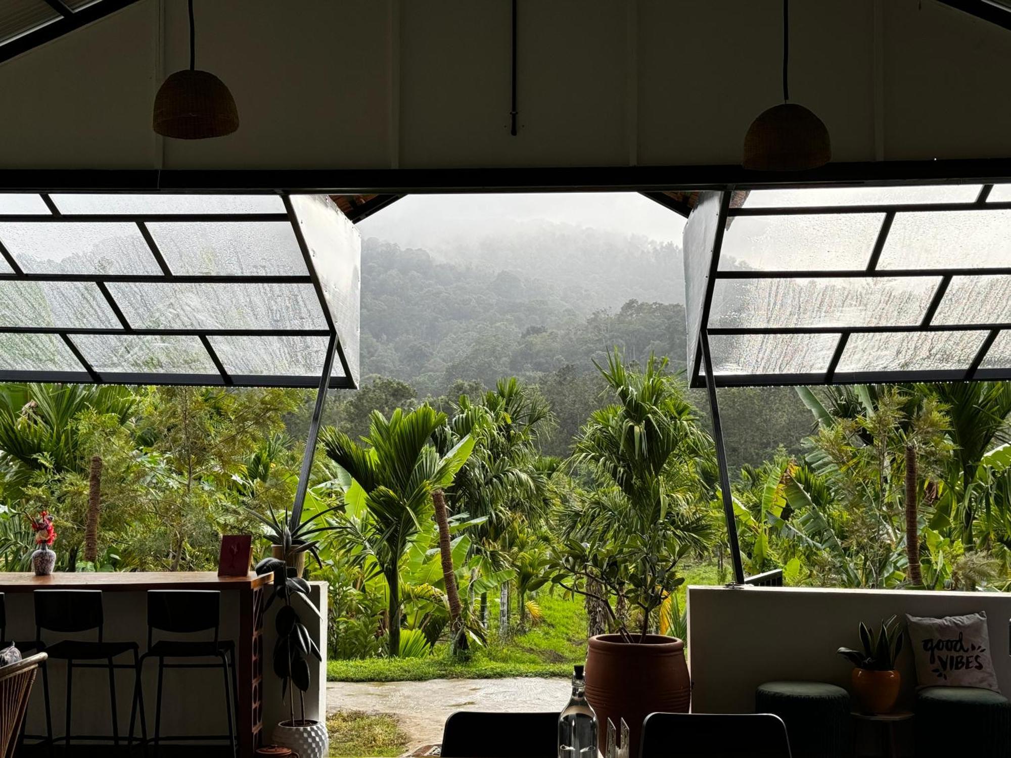 Bendheka - Cliff Front Cottages Coorg Gonikoppal Zewnętrze zdjęcie